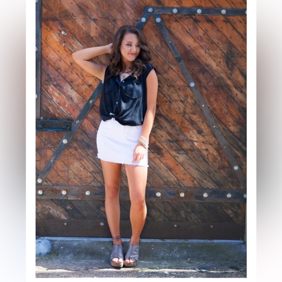 O2 denim white skirt - Picture 2 of 3